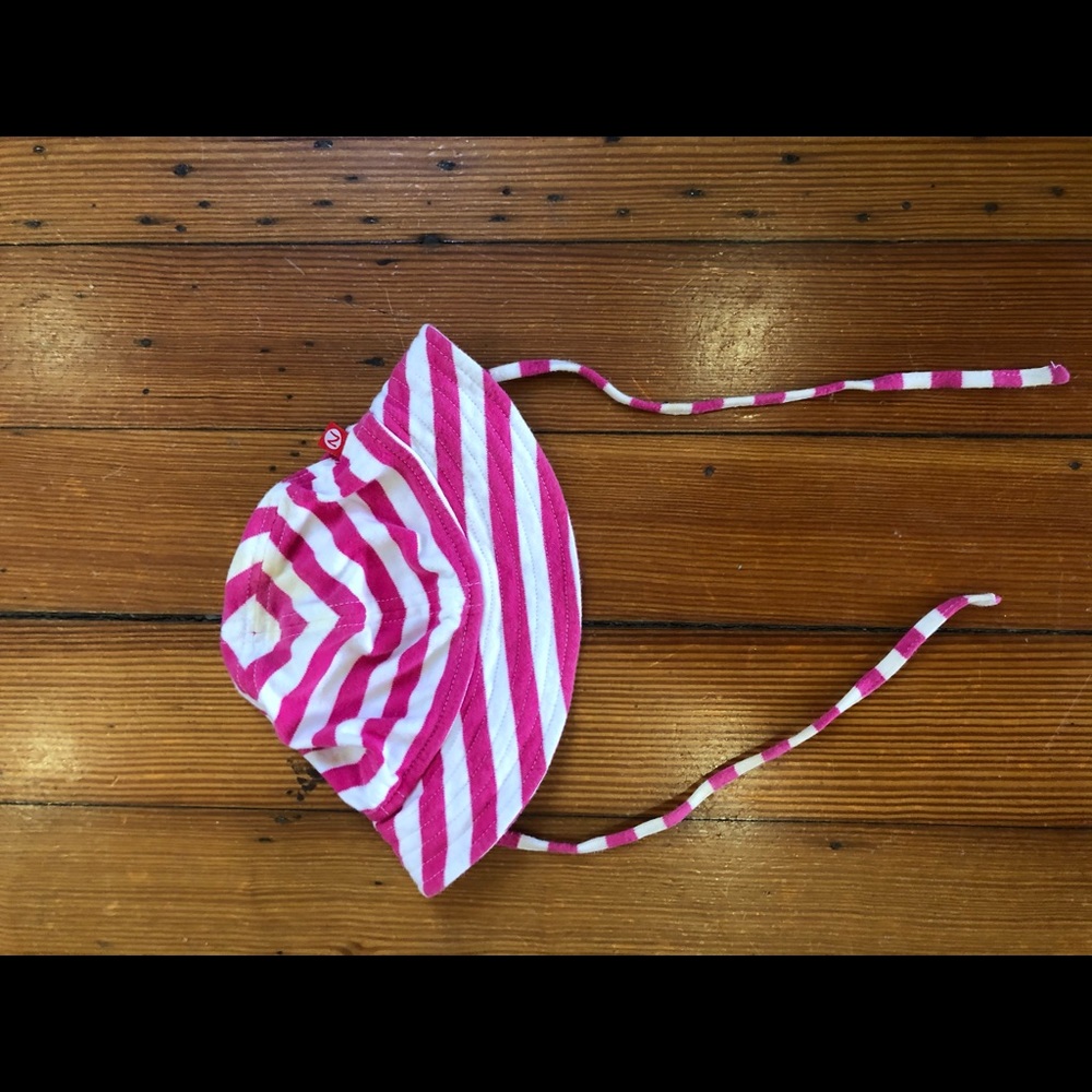 Zutano baby hat, pink stripes, 12m.